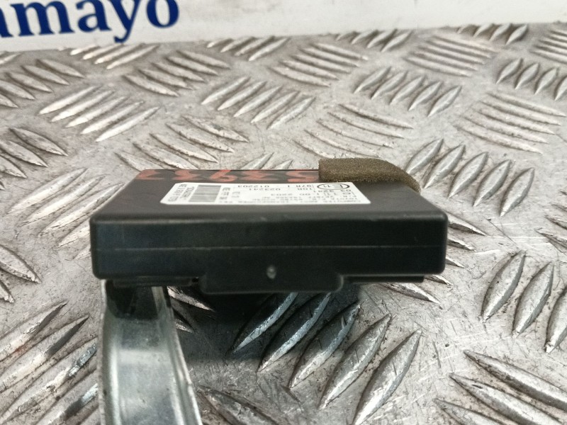 Recambio de centralita inmovilizador para toyota auris 1.4 turbodiesel cat referencia OEM IAM 8978002040 E1110R023241 