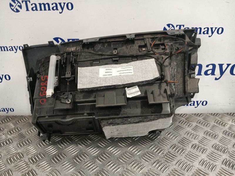 Recambio de guantera para bmw serie 1 berlina (e81/e87) referencia OEM IAM 51457135698  