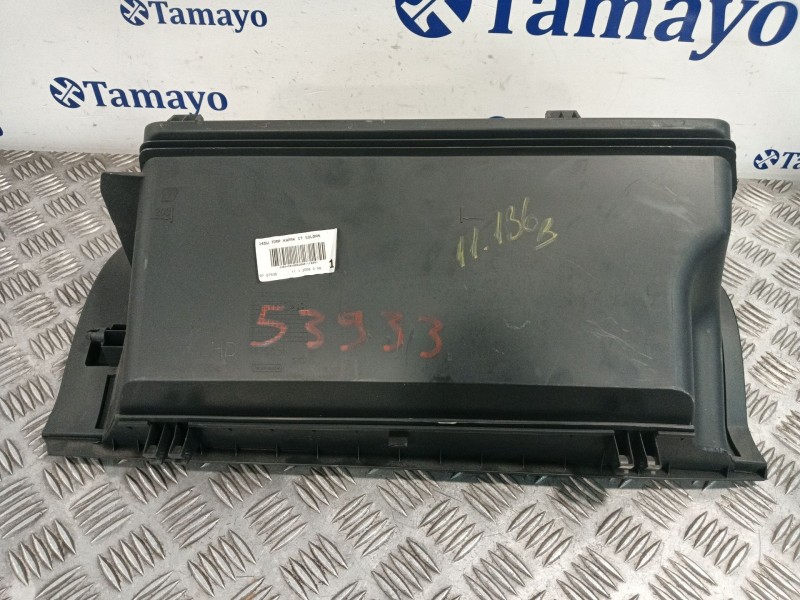 Recambio de guantera para toyota auris 1.4 turbodiesel cat referencia OEM IAM 5555202130  