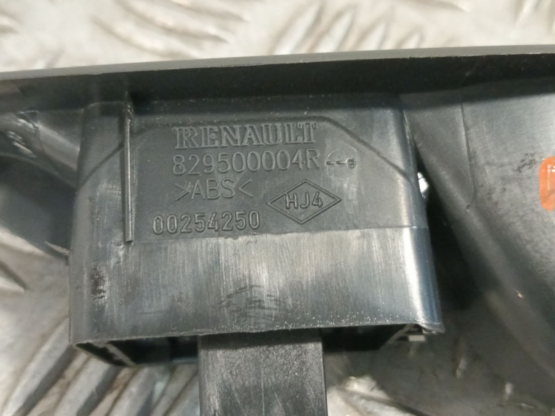Recambio de mando elevalunas trasero izquierdo para renault scénic iii (jz0/1_) 1.5 dci referencia OEM IAM 829500004R  