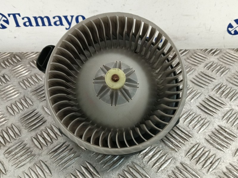 Recambio de motor calefaccion para toyota auris 1.4 turbodiesel cat referencia OEM IAM AV2727008103  