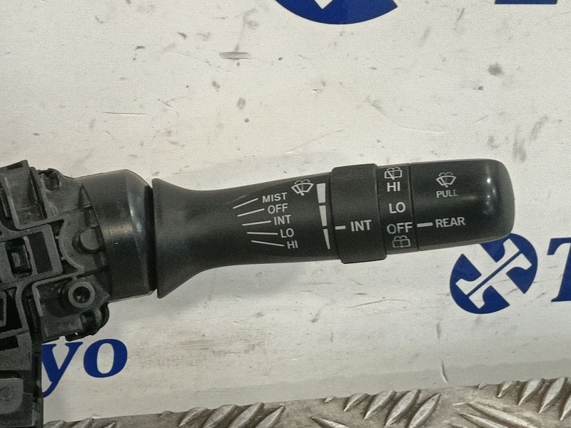 Recambio de mando multifuncion para toyota auris 1.4 turbodiesel cat referencia OEM IAM 17F001 8924502040 