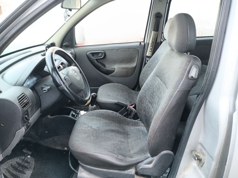 opel combo tour del año 2003