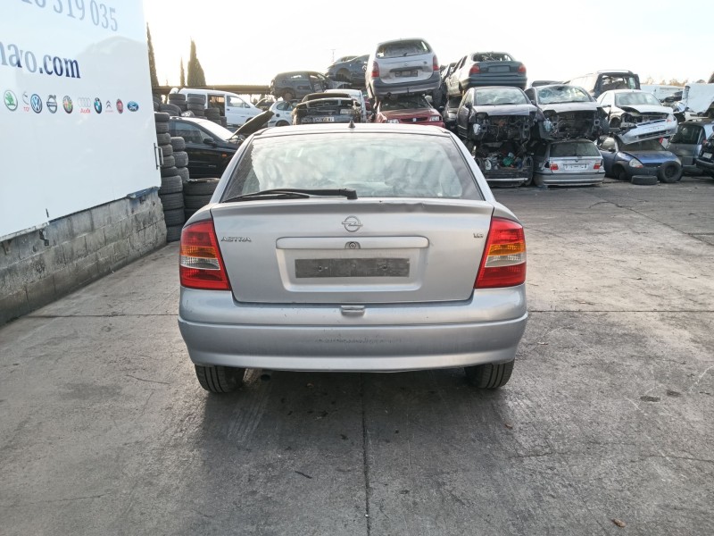 opel astra g hatchback (t98) del año 2002
