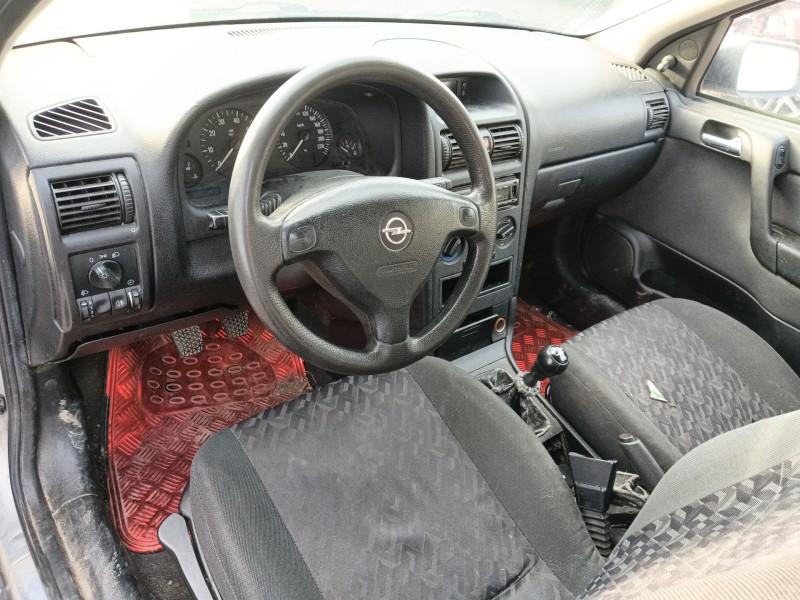 opel astra g hatchback (t98) del año 2002