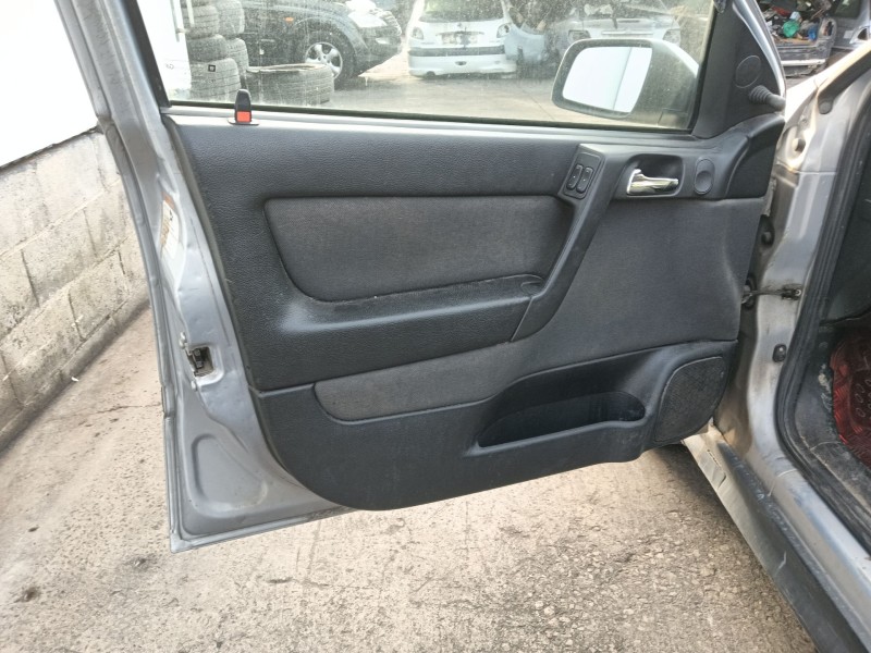 opel astra g hatchback (t98) del año 2002