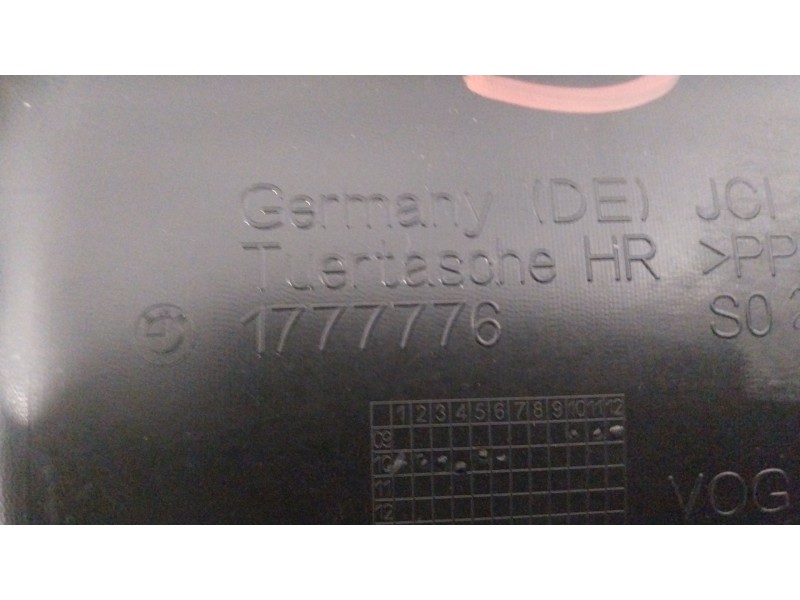 Recambio de guarnecido puerta trasera derecha para bmw 5 touring (f11) 520 d referencia OEM IAM 1777776 1777499 