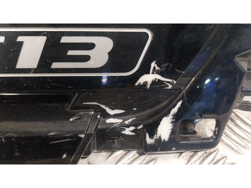 Recambio de molduras traseras para fuso (mitsubishi) canter 3c13 referencia OEM IAM ML310701 ML310700 