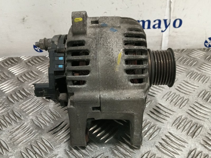 Recambio de alternador para renault megane ii coupe/cabrio 1.9 dci diesel referencia OEM IAM   