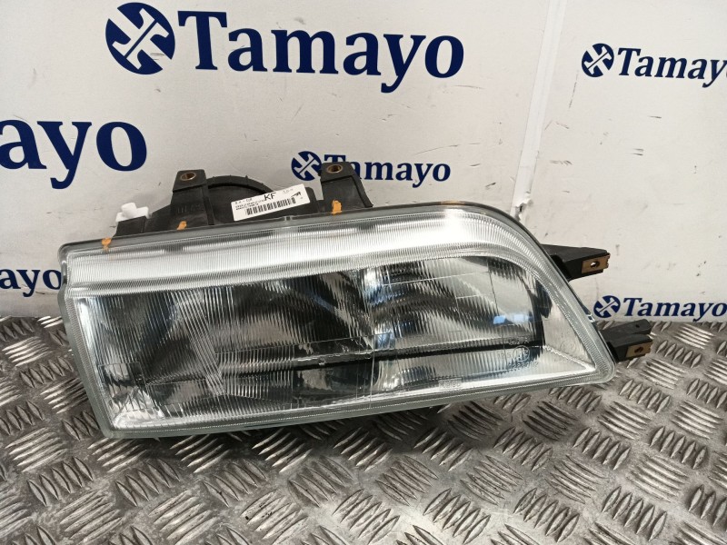Recambio de faro derecho para rover 200 coupé (xw) 216 referencia OEM IAM 88200228  