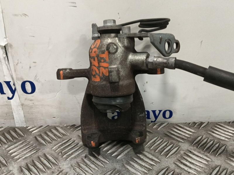 Recambio de pinza freno delantera izquierda para ford kuga i 2.0 tdci referencia OEM IAM 38IP 8504A 