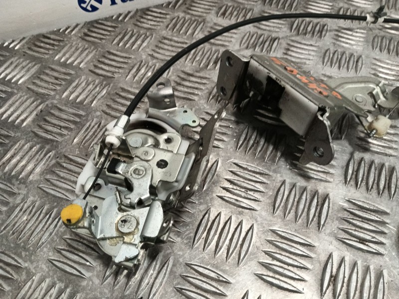 Recambio de cerradura puerta lateral derecha para nissan nv200 furgoneta 1.5 dci 90 (m20, m20m) referencia OEM IAM   