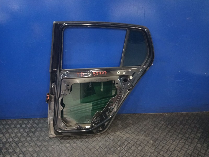 Recambio de puerta trasera derecha para volkswagen golf vi (5k1) 2.0 gti referencia OEM IAM 5K6833312  