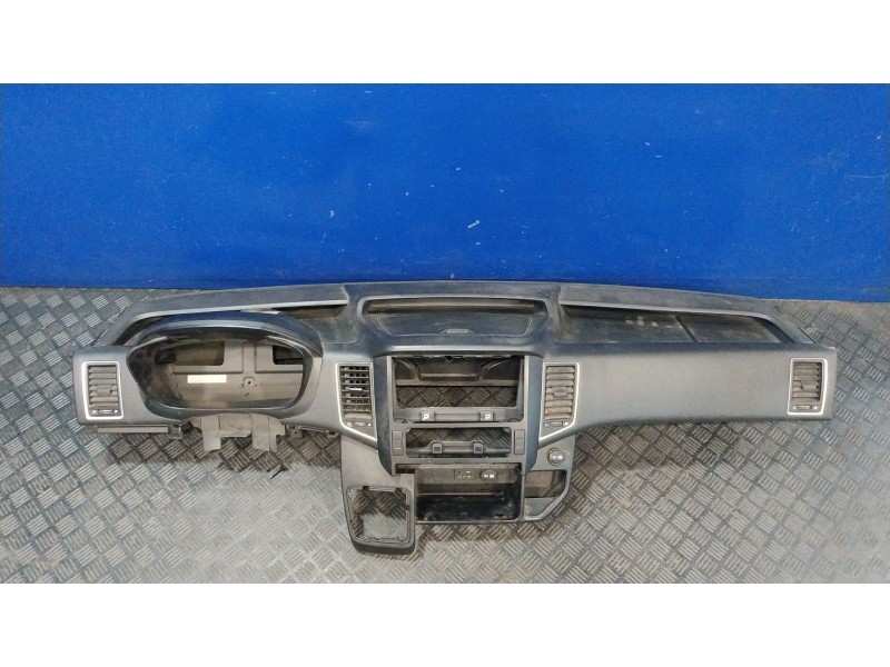 Recambio de salpicadero para hyundai h350 furgoneta 2.5 crdi referencia OEM IAM   