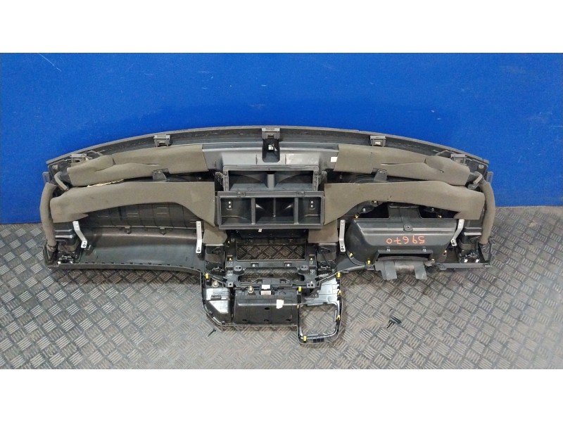 Recambio de salpicadero para hyundai h350 furgoneta 2.5 crdi referencia OEM IAM   