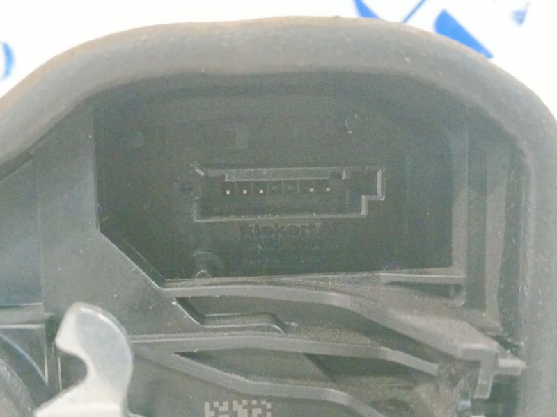 Recambio de cerradura puerta trasera derecha para bmw 5 touring (f11) 520 d referencia OEM IAM 7202147 A053702 