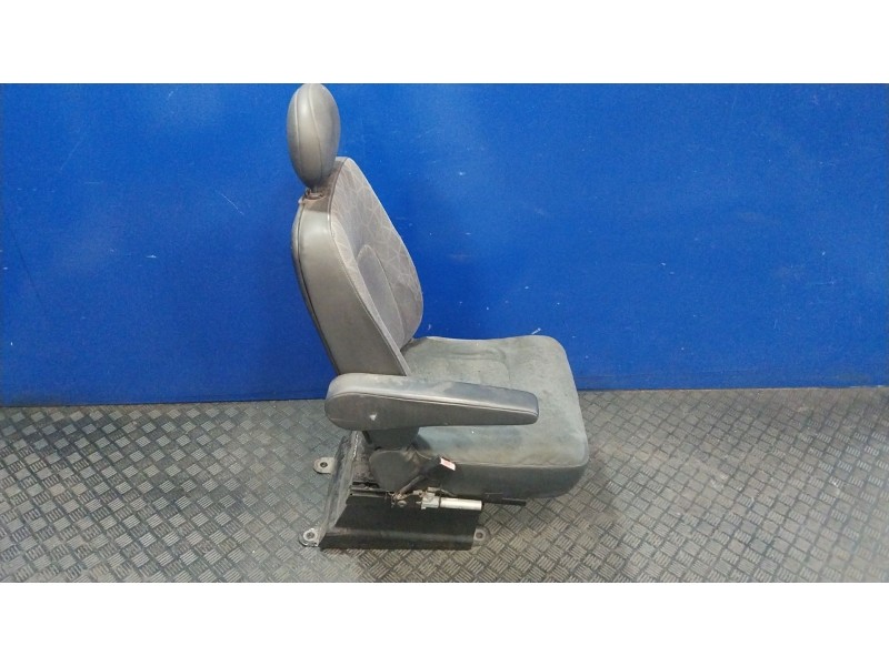 Recambio de asiento delantero izquierdo para nissan interstar furgoneta (x70) dci 115 referencia OEM IAM   