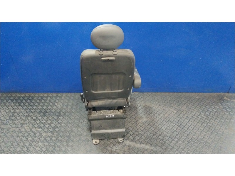 Recambio de asiento delantero izquierdo para nissan interstar furgoneta (x70) dci 115 referencia OEM IAM   