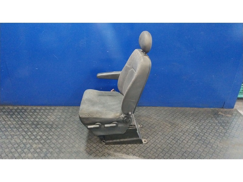 Recambio de asiento delantero izquierdo para nissan interstar furgoneta (x70) dci 115 referencia OEM IAM   