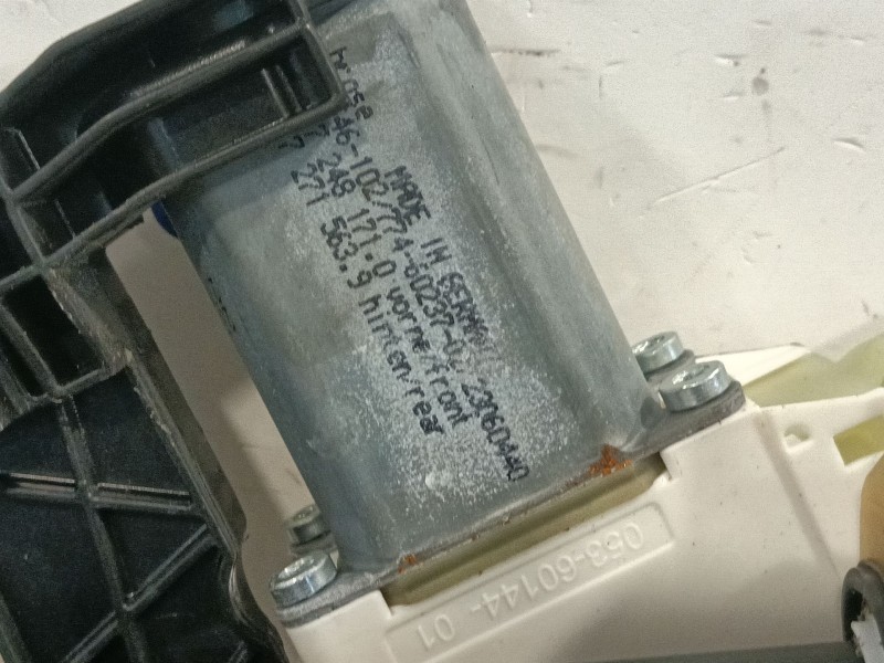 Recambio de elevalunas trasero izquierdo para bmw 5 touring (f11) 520 d referencia OEM IAM 7182121F10S 71826139F10E 7208017F18S