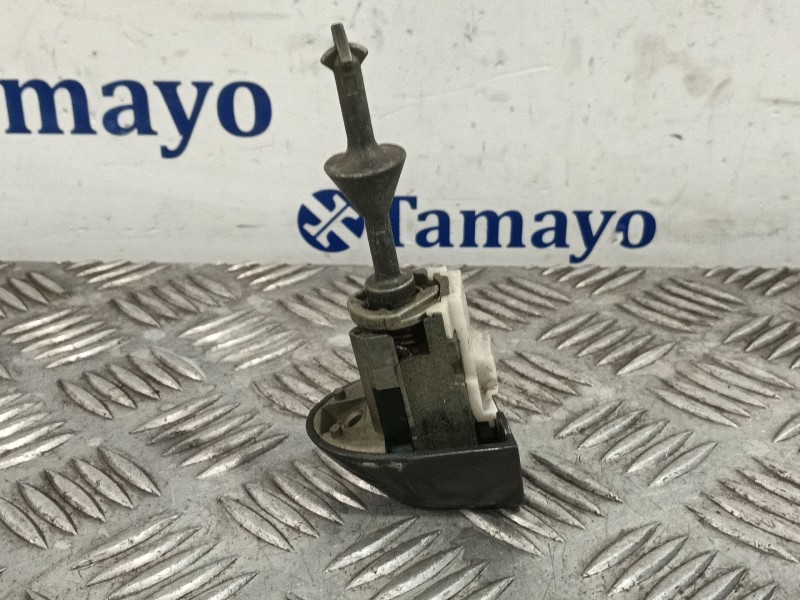 Recambio de bombin puerta delantera izquierda para bmw serie 1 berlina (e81/e87) referencia OEM IAM   