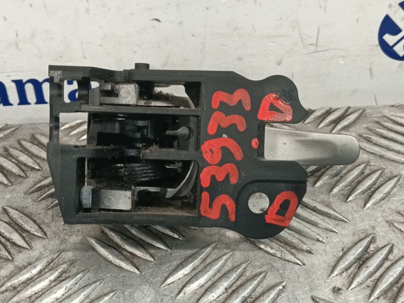 Recambio de maneta interior delantera derecha para toyota auris 1.4 turbodiesel cat referencia OEM IAM 62318A2  