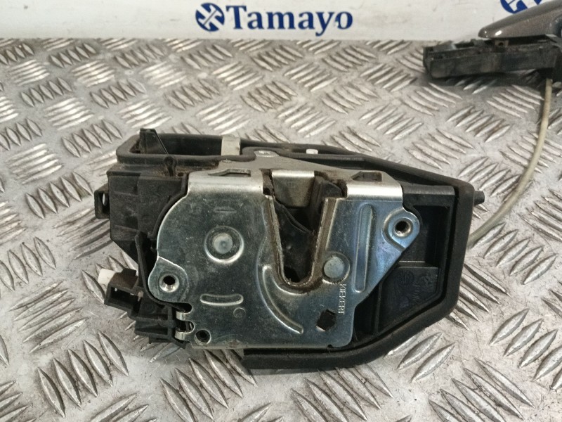 Recambio de cerradura puerta trasera derecha para bmw serie 1 berlina (e81/e87) referencia OEM IAM 7167070  