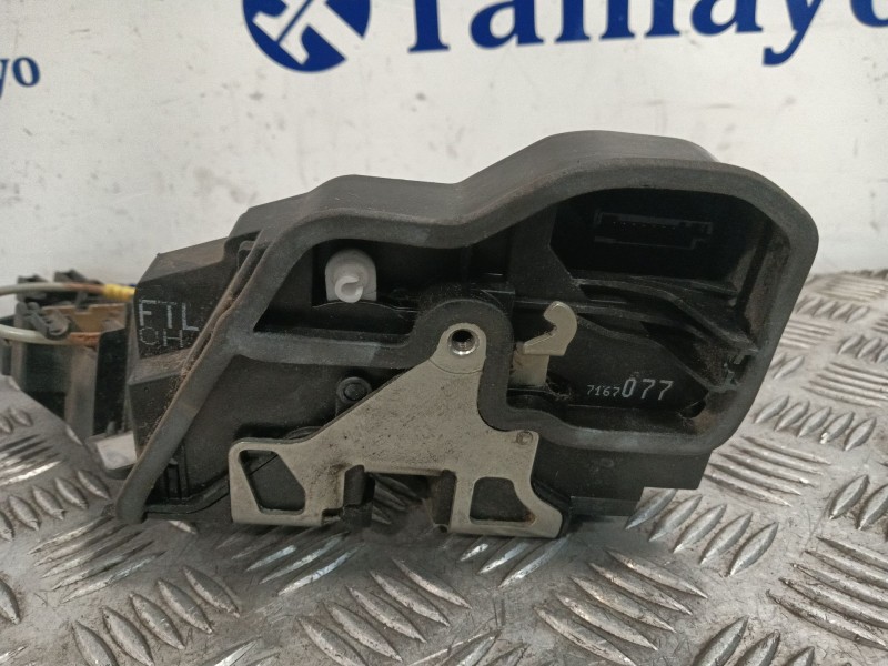 Recambio de cerradura puerta delantera izquierda para bmw serie 1 berlina (e81/e87) referencia OEM IAM 7167077  