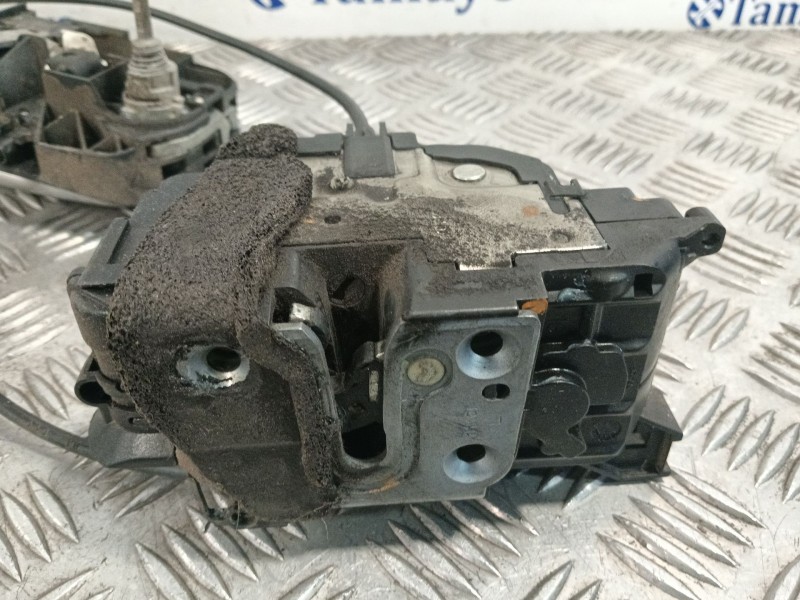 Recambio de cerradura puerta delantera izquierda para renault scénic iii (jz0/1_) 1.5 dci referencia OEM IAM   