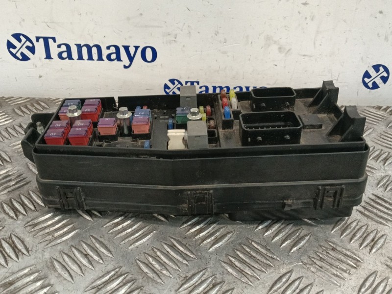 Recambio de caja fusibles para kia carnival referencia OEM IAM 919504D050 K4D60210 