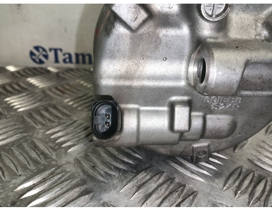 Recambio de compresor aire acondicionado para audi a3 sportback (8pa) 2.0 tfsi referencia OEM IAM PXE161711N  