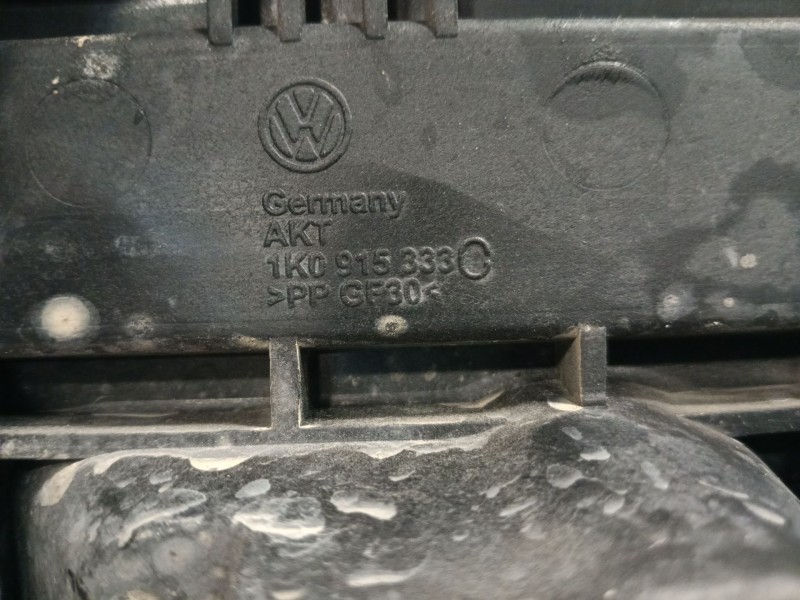 Recambio de soporte bateria para audi a3 sportback (8pa) 2.0 tfsi referencia OEM IAM 1K0915333C  