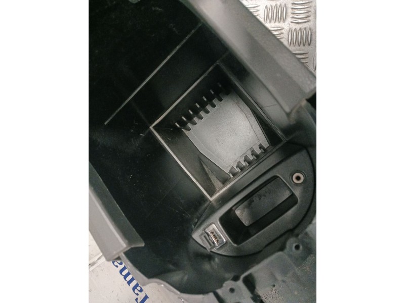 Recambio de apoyabrazos central para ford kuga i 2.0 tdci referencia OEM IAM 7M51R045M62ADW VP7M5X044C16AAW 