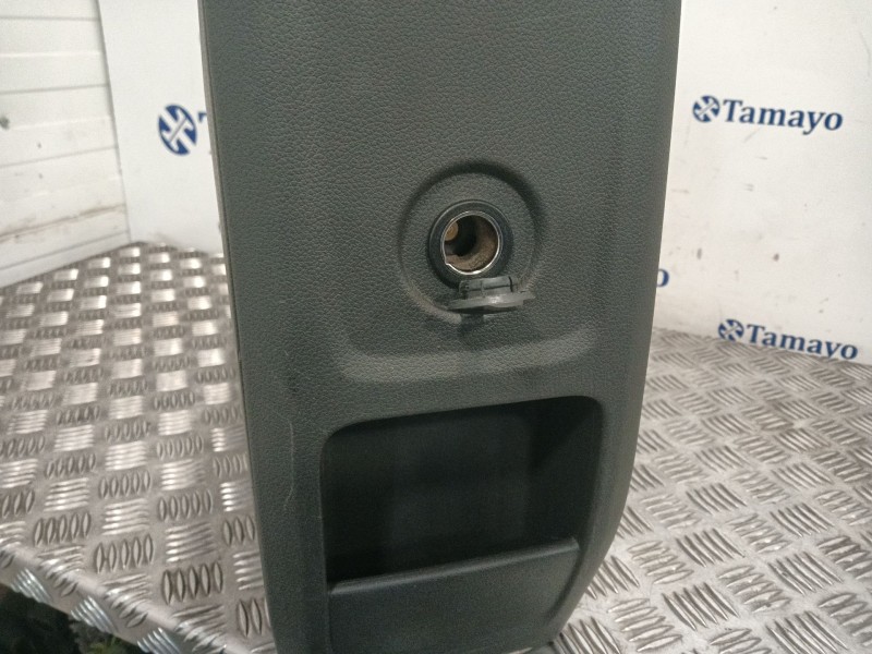 Recambio de apoyabrazos central para ford kuga i 2.0 tdci referencia OEM IAM 7M51R045M62ADW VP7M5X044C16AAW 