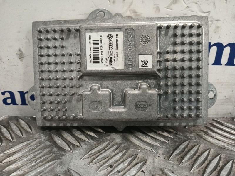 Recambio de centralita faros xenon para seat leon (5f1) 1.4 tsi referencia OEM IAM 5F0941472 90028152 L90032783