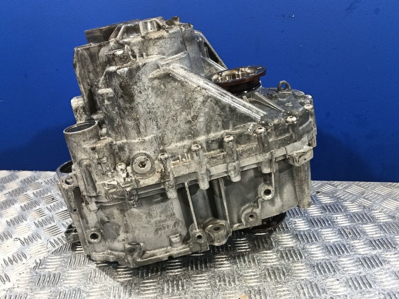Recambio de caja cambios para audi a3 sportback (8pa) 2.0 tfsi referencia OEM IAM JLU  