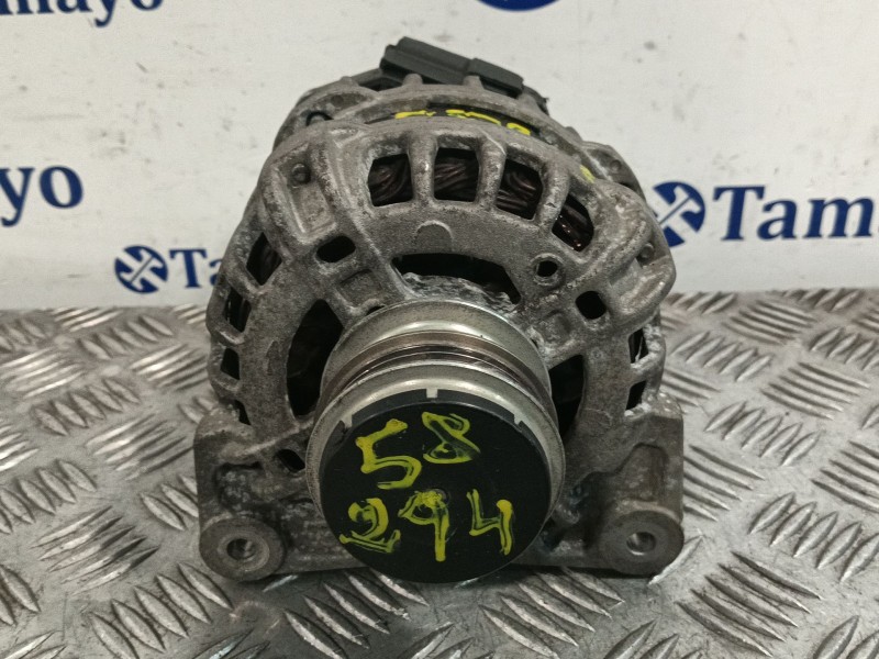 Recambio de alternador para dacia sandero referencia OEM IAM 231003730R F000BL0458 