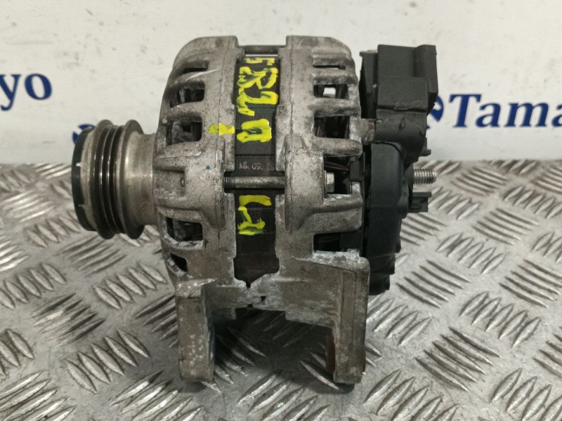 Recambio de alternador para dacia sandero referencia OEM IAM 231003730R F000BL0458 