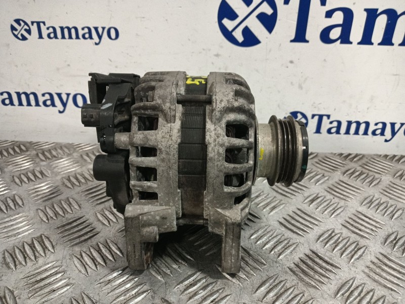 Recambio de alternador para dacia sandero referencia OEM IAM 231003730R F000BL0458 