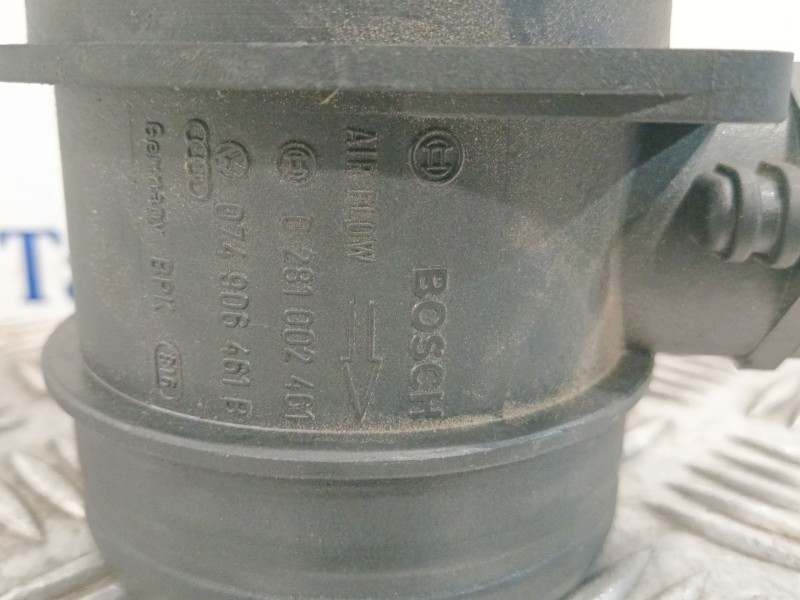 Recambio de caudalimetro para audi a3 sportback (8pa) 2.0 tfsi referencia OEM IAM 0281002461 074906461B 