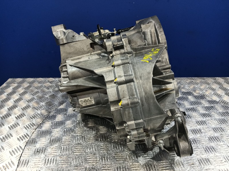 Recambio de caja cambios para ford kuga i 2.0 tdci referencia OEM IAM AV4R7002AB  