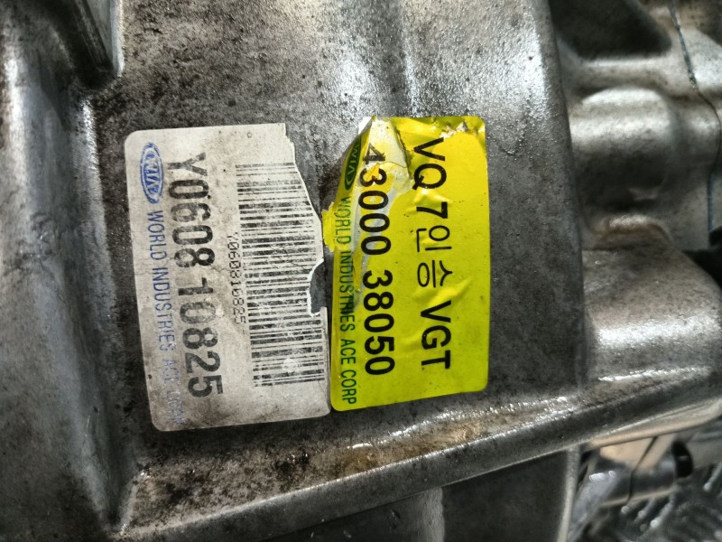 Recambio de caja cambios para kia carnival referencia OEM IAM 4300038050 YOG0810825 