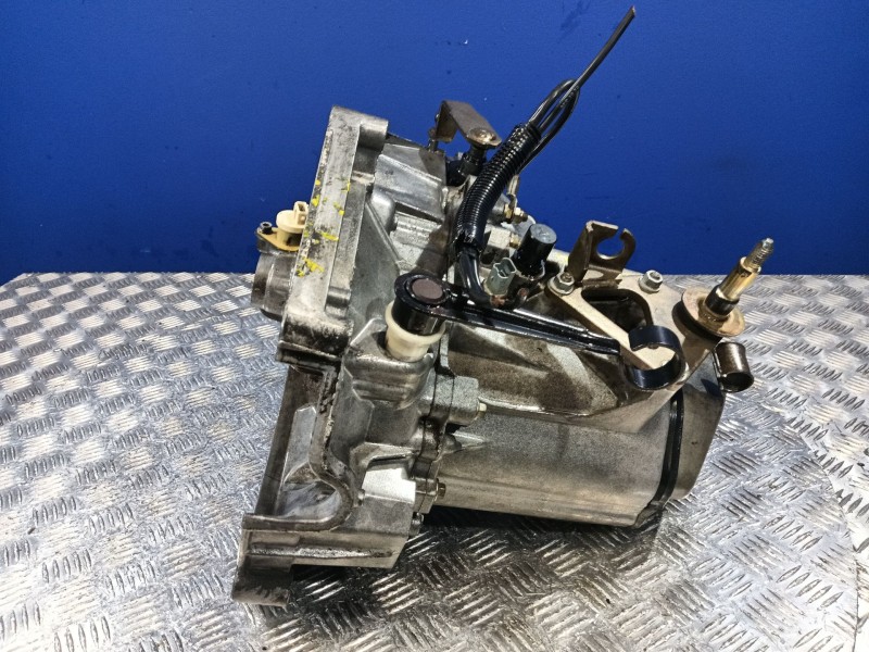 Recambio de caja cambios para citroën xsara berlina referencia OEM IAM 20CD67  