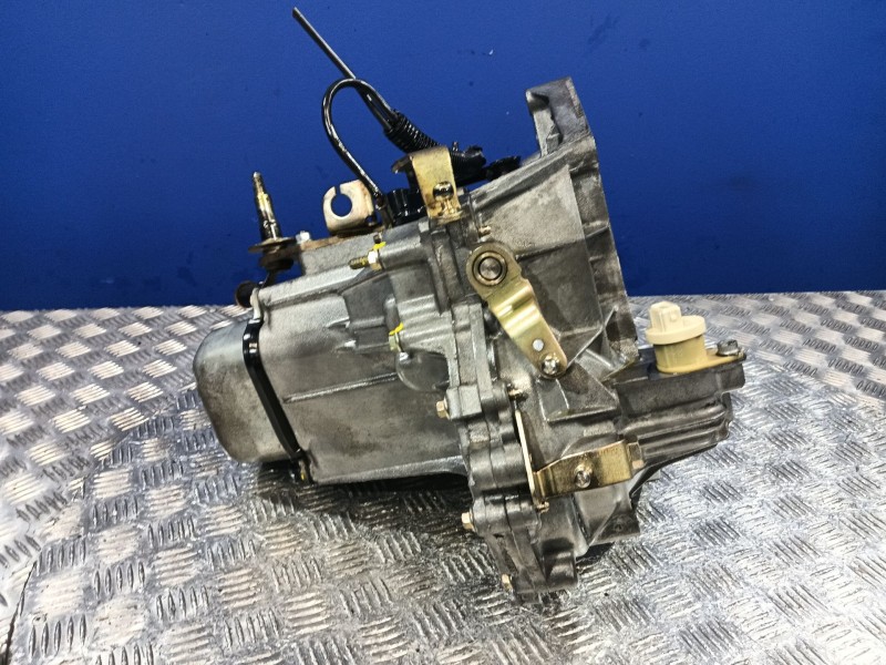 Recambio de caja cambios para citroën xsara berlina referencia OEM IAM 20CD67  