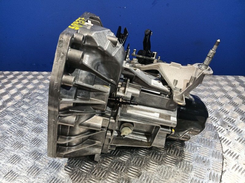 Recambio de caja cambios para dacia sandero referencia OEM IAM JR5086  