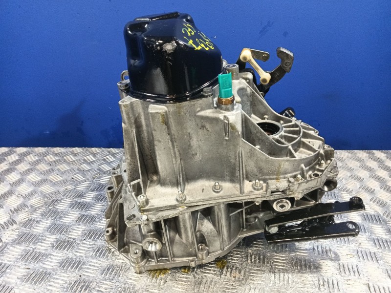 Recambio de caja cambios para dacia sandero referencia OEM IAM JR5086  