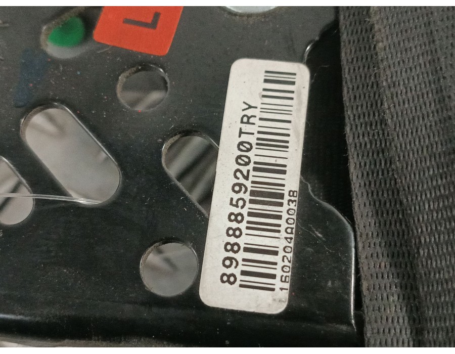 Recambio de cinturon seguridad delantero izquierdo para hyundai h350 furgoneta 2.5 crdi referencia OEM IAM PSD9000062 8988859200