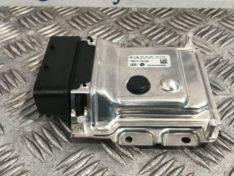 Recambio de centralita motor uce para hyundai h350 furgoneta 2.5 crdi referencia OEM IAM 0281033324 296104A160 