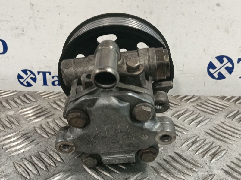 Recambio de bomba direccion para volkswagen golf iv (1j1) 1.9 tdi referencia OEM IAM 1J0422154A  