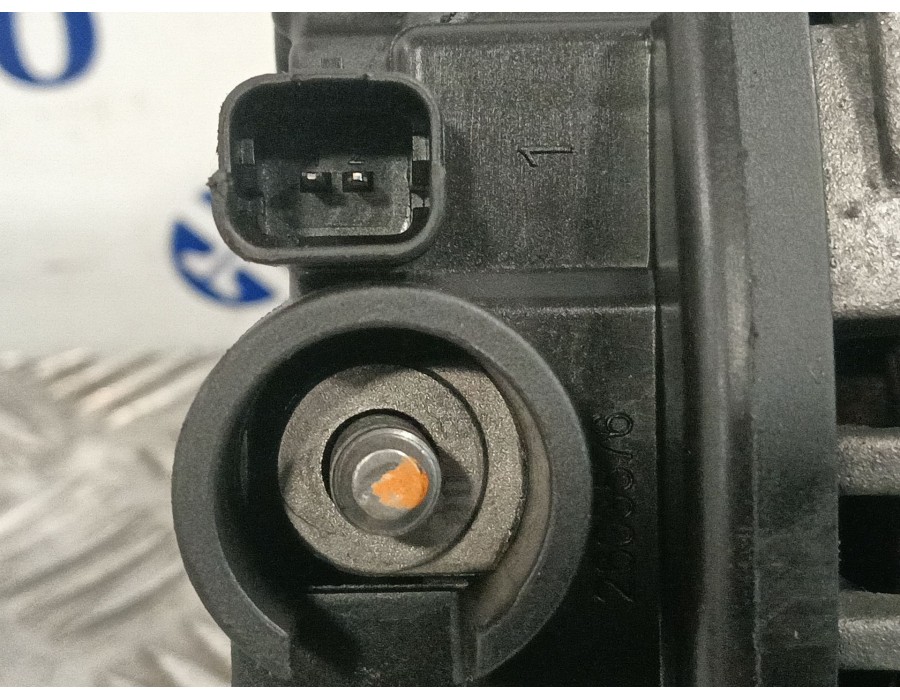 Recambio de alternador para peugeot 207/207+ (wa_, wc_) 1.6 hdi referencia OEM IAM 9646321780 25443526A TG15C118